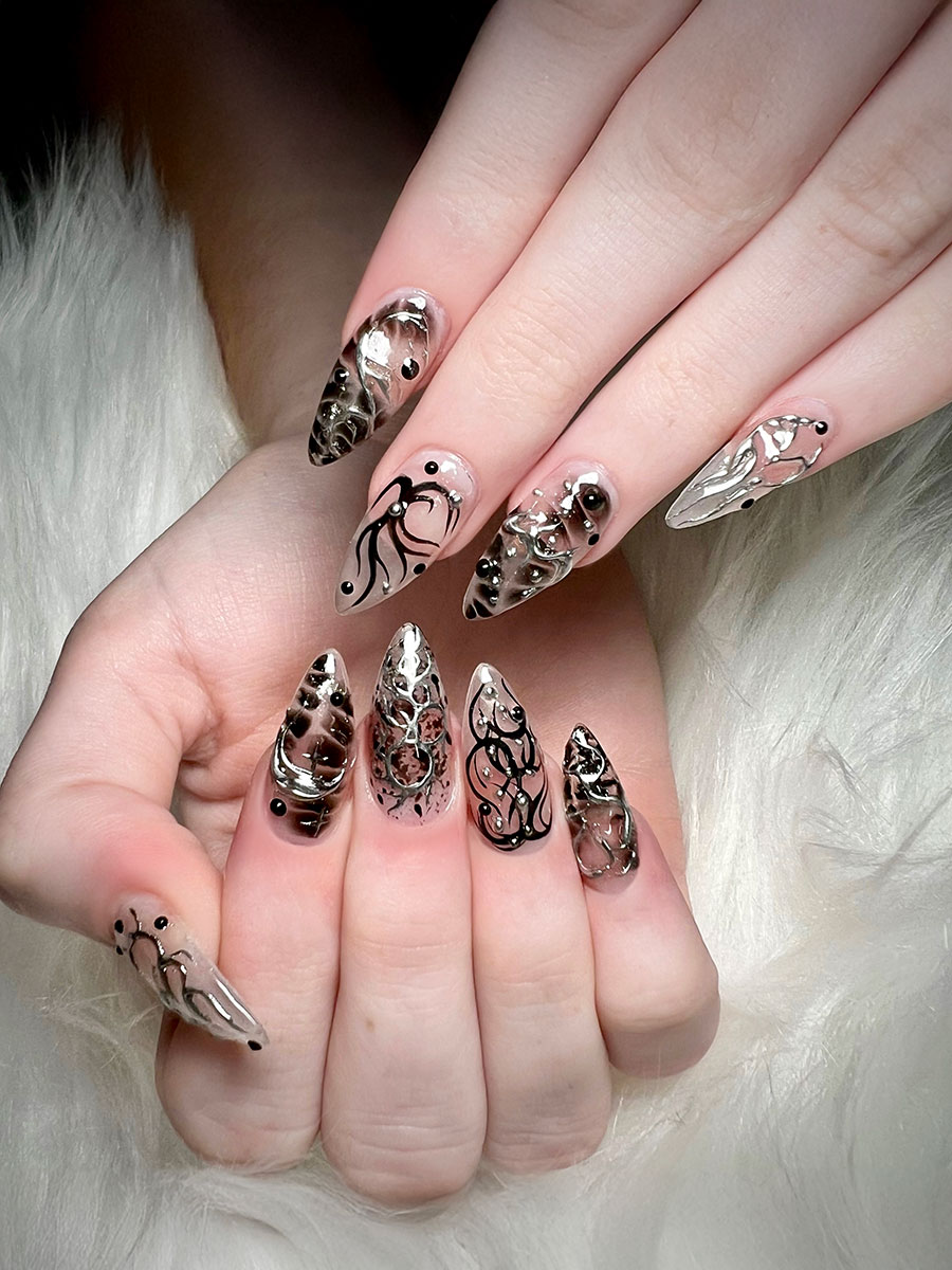 NOIRE THE NAIL BAR